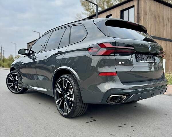 Серый БМВ Х5, объемом двигателя 4.39 л и пробегом 34 тыс. км за 129900 $, фото 2 на Automoto.ua