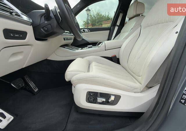 Сірий БМВ Х5, об'ємом двигуна 4.4 л та пробігом 11 тис. км за 115000 $, фото 12 на Automoto.ua