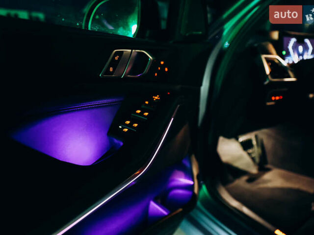 Серый БМВ Х5, объемом двигателя 3 л и пробегом 13 тыс. км за 78000 $, фото 56 на Automoto.ua