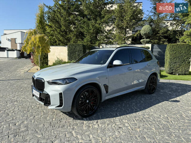 Серый БМВ Х5, объемом двигателя 3 л и пробегом 9 тыс. км за 110000 $, фото 3 на Automoto.ua