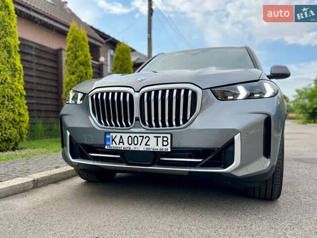 Серый БМВ Х5, объемом двигателя 3 л и пробегом 5 тыс. км за 85500 $, фото 30 на Automoto.ua