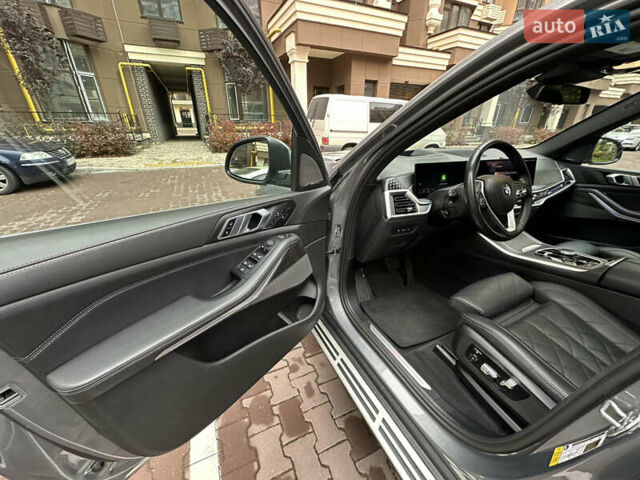 Серый БМВ Х5, объемом двигателя 3 л и пробегом 65 тыс. км за 72000 $, фото 34 на Automoto.ua