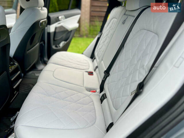 Серый БМВ Х5, объемом двигателя 3 л и пробегом 5 тыс. км за 85500 $, фото 46 на Automoto.ua