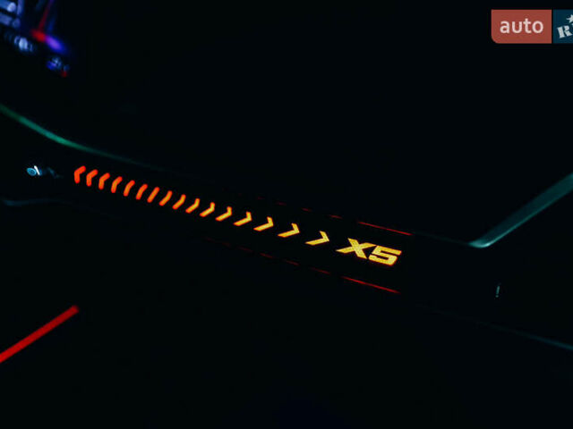 Серый БМВ Х5, объемом двигателя 3 л и пробегом 13 тыс. км за 78000 $, фото 59 на Automoto.ua