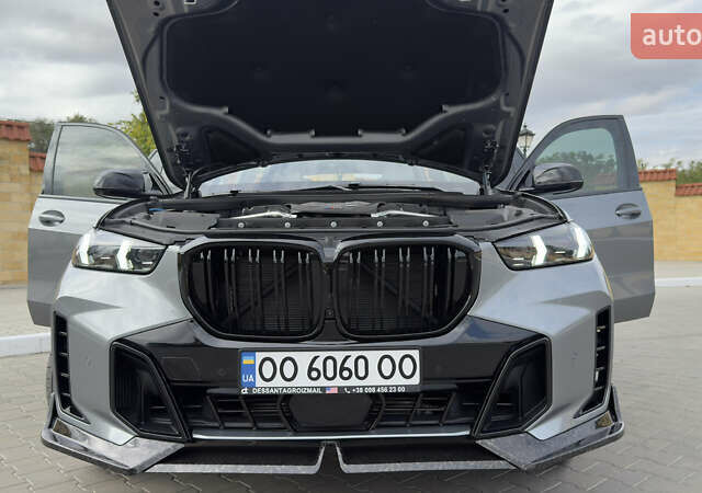 Сірий БМВ Х5, об'ємом двигуна 4.4 л та пробігом 11 тис. км за 115000 $, фото 30 на Automoto.ua