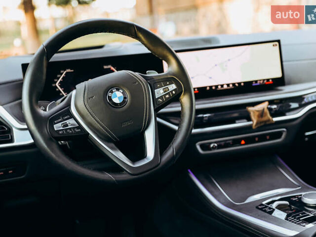 Серый БМВ Х5, объемом двигателя 3 л и пробегом 13 тыс. км за 78000 $, фото 22 на Automoto.ua