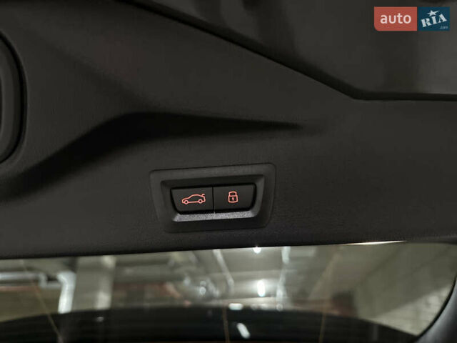 Серый БМВ Х5, объемом двигателя 3 л и пробегом 7 тыс. км за 135700 $, фото 39 на Automoto.ua
