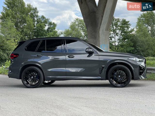 Серый БМВ Х5, объемом двигателя 3 л и пробегом 8 тыс. км за 89000 $, фото 3 на Automoto.ua