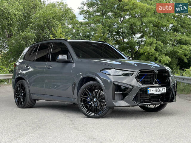 Серый БМВ Х5, объемом двигателя 3 л и пробегом 8 тыс. км за 89000 $, фото 1 на Automoto.ua
