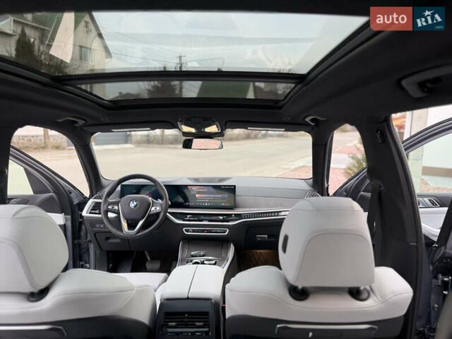 Сірий БМВ Х5, об'ємом двигуна 3 л та пробігом 3 тис. км за 86750 $, фото 55 на Automoto.ua