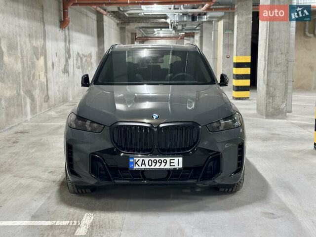 БМВ Х5 2024 в Ровно на Automoto.ua Серый БМВ Х5, объемом двигателя 3 л и пробегом 7 тыс. км за 137500 $, фото 2 на Automoto.ua