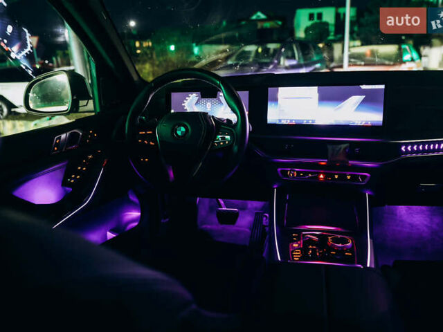 Серый БМВ Х5, объемом двигателя 3 л и пробегом 13 тыс. км за 78000 $, фото 51 на Automoto.ua