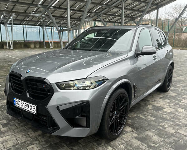 Серый БМВ Х5, объемом двигателя 3 л и пробегом 67 тыс. км за 78900 $, фото 3 на Automoto.ua