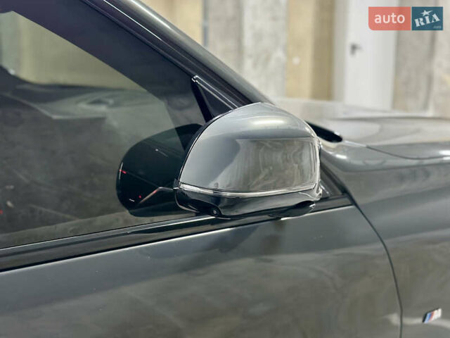 Серый БМВ Х5, объемом двигателя 3 л и пробегом 7 тыс. км за 135700 $, фото 15 на Automoto.ua