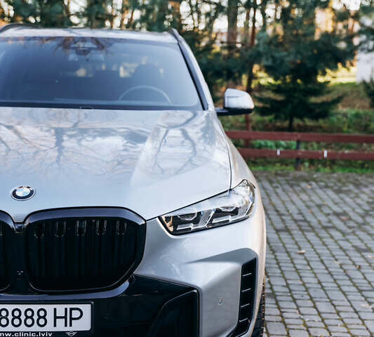 Серый БМВ Х5, объемом двигателя 3 л и пробегом 13 тыс. км за 78000 $, фото 3 на Automoto.ua