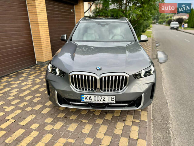 Серый БМВ Х5, объемом двигателя 3 л и пробегом 5 тыс. км за 85500 $, фото 3 на Automoto.ua