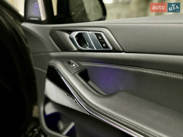 Серый БМВ Х5, объемом двигателя 3 л и пробегом 7 тыс. км за 135700 $, фото 21 на Automoto.ua