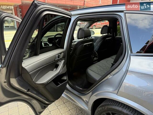Сірий БМВ Х5, об'ємом двигуна 3 л та пробігом 12 тис. км за 109900 $, фото 43 на Automoto.ua