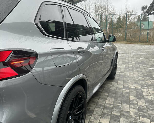 Серый БМВ Х5, объемом двигателя 3 л и пробегом 67 тыс. км за 78900 $, фото 17 на Automoto.ua
