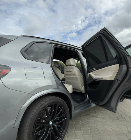 Сірий БМВ Х5, об'ємом двигуна 4.4 л та пробігом 11 тис. км за 115000 $, фото 41 на Automoto.ua