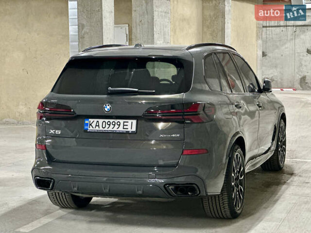 Серый БМВ Х5, объемом двигателя 3 л и пробегом 7 тыс. км за 135700 $, фото 5 на Automoto.ua