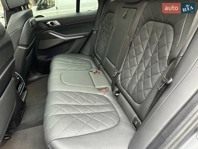 Серый БМВ Х5, объемом двигателя 3 л и пробегом 65 тыс. км за 72000 $, фото 47 на Automoto.ua