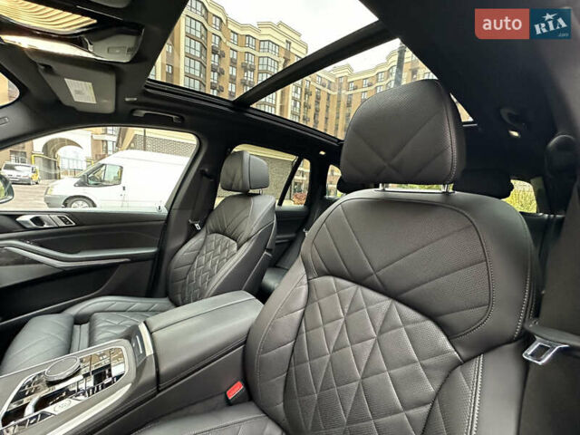 Серый БМВ Х5, объемом двигателя 3 л и пробегом 65 тыс. км за 72000 $, фото 31 на Automoto.ua