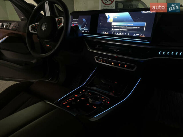 Серый БМВ Х5, объемом двигателя 3 л и пробегом 8 тыс. км за 89000 $, фото 34 на Automoto.ua