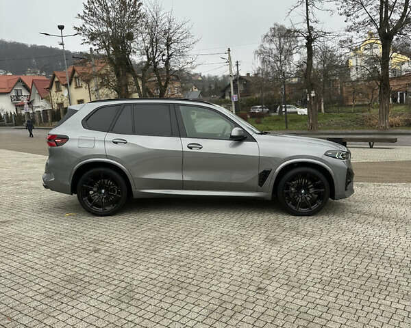 Серый БМВ Х5, объемом двигателя 3 л и пробегом 67 тыс. км за 78900 $, фото 23 на Automoto.ua