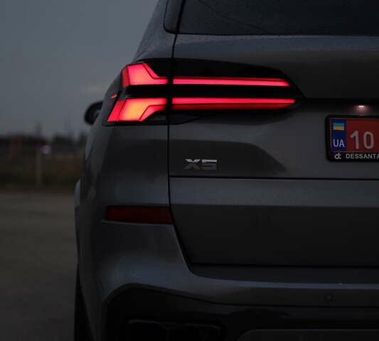 Сірий БМВ Х5, об'ємом двигуна 4.4 л та пробігом 11 тис. км за 115000 $, фото 5 на Automoto.ua