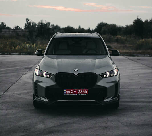 Сірий БМВ Х5, об'ємом двигуна 4.4 л та пробігом 11 тис. км за 115000 $, фото 2 на Automoto.ua