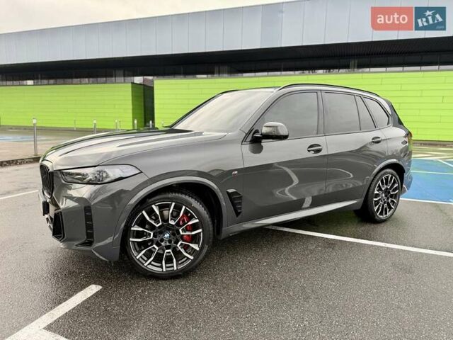 Серый БМВ Х5, объемом двигателя 2.99 л и пробегом 33 тыс. км за 112900 $, фото 3 на Automoto.ua
