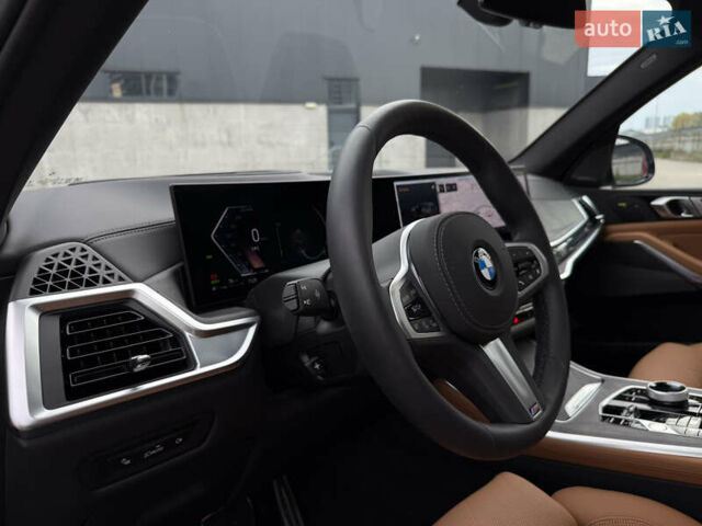 Серый БМВ Х5, объемом двигателя 3 л и пробегом 10 тыс. км за 132000 $, фото 44 на Automoto.ua