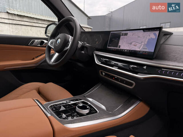 Серый БМВ Х5, объемом двигателя 3 л и пробегом 10 тыс. км за 132000 $, фото 26 на Automoto.ua