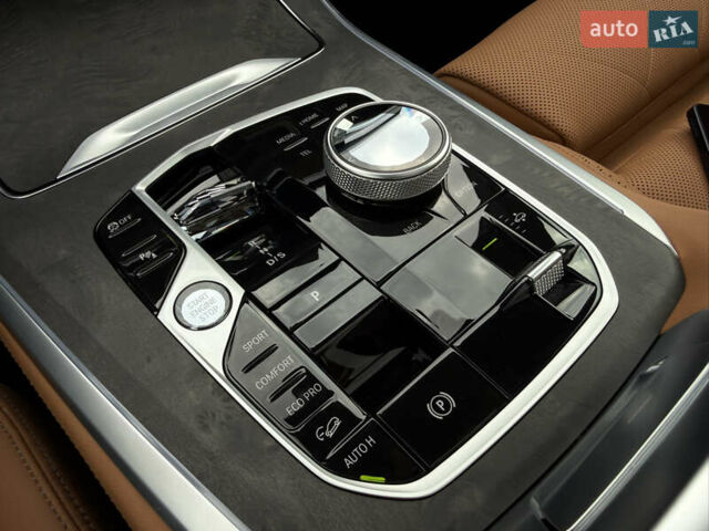 Серый БМВ Х5, объемом двигателя 3 л и пробегом 10 тыс. км за 132000 $, фото 35 на Automoto.ua