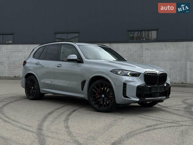 Серый БМВ Х5, объемом двигателя 3 л и пробегом 10 тыс. км за 132000 $, фото 4 на Automoto.ua