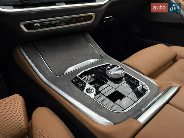 Серый БМВ Х5, объемом двигателя 3 л и пробегом 10 тыс. км за 132000 $, фото 36 на Automoto.ua