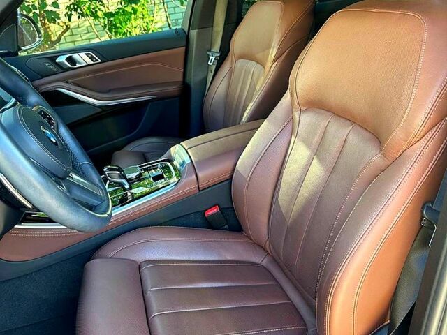 Серый БМВ Х5, объемом двигателя 3 л и пробегом 75 тыс. км за 67000 $, фото 10 на Automoto.ua