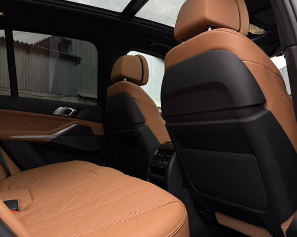 Серый БМВ Х5, объемом двигателя 3 л и пробегом 10 тыс. км за 132000 $, фото 28 на Automoto.ua