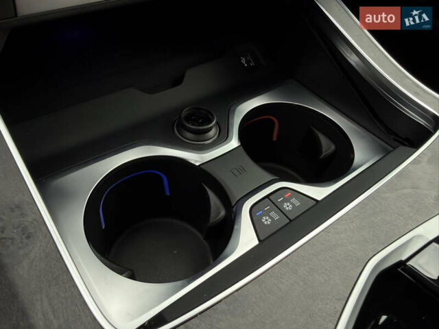 Серый БМВ Х5, объемом двигателя 3 л и пробегом 10 тыс. км за 132000 $, фото 47 на Automoto.ua