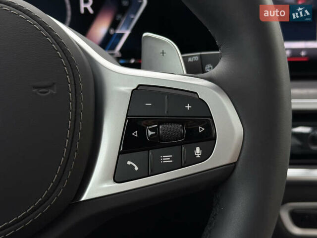 Серый БМВ Х5, объемом двигателя 3 л и пробегом 10 тыс. км за 132000 $, фото 40 на Automoto.ua