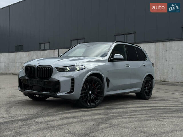 Серый БМВ Х5, объемом двигателя 3 л и пробегом 10 тыс. км за 132000 $, фото 3 на Automoto.ua