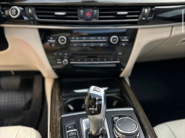 Серый БМВ Х5, объемом двигателя 3 л и пробегом 140 тыс. км за 26700 $, фото 11 на Automoto.ua