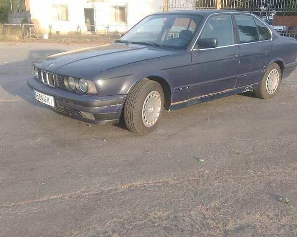 Синій БМВ Х5, об'ємом двигуна 2 л та пробігом 302 тис. км за 2500 $, фото 3 на Automoto.ua