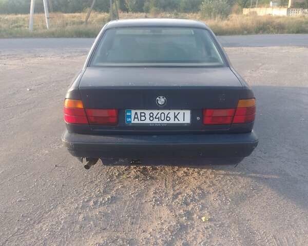 Синій БМВ Х5, об'ємом двигуна 2 л та пробігом 302 тис. км за 2500 $, фото 4 на Automoto.ua