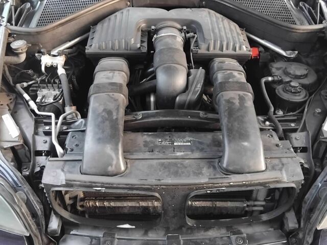 Синий БМВ Х5, объемом двигателя 4.8 л и пробегом 240 тыс. км за 6500 $, фото 7 на Automoto.ua