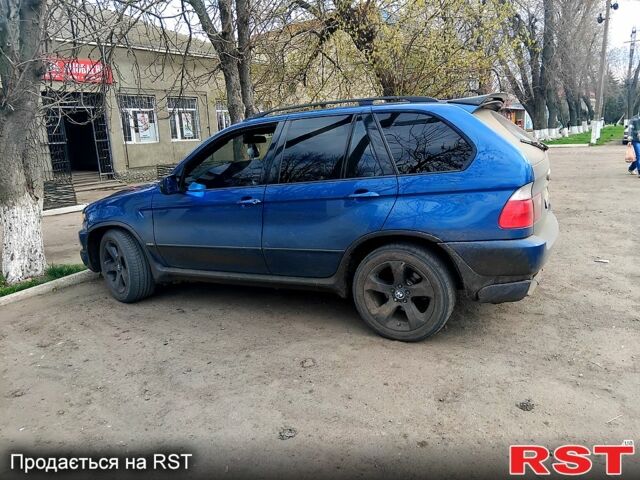 Синий БМВ Х5, объемом двигателя 4.4 л и пробегом 340 тыс. км за 8500 $, фото 5 на Automoto.ua