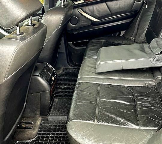 Синий БМВ Х5, объемом двигателя 4.4 л и пробегом 325 тыс. км за 7000 $, фото 7 на Automoto.ua