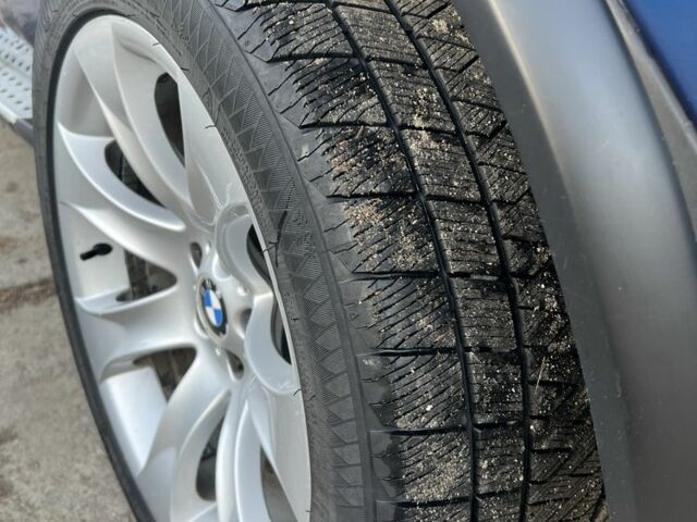 Синий БМВ Х5, объемом двигателя 4.4 л и пробегом 429 тыс. км за 7999 $, фото 16 на Automoto.ua