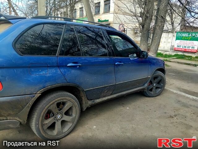 Синий БМВ Х5, объемом двигателя 4.4 л и пробегом 340 тыс. км за 8500 $, фото 3 на Automoto.ua
